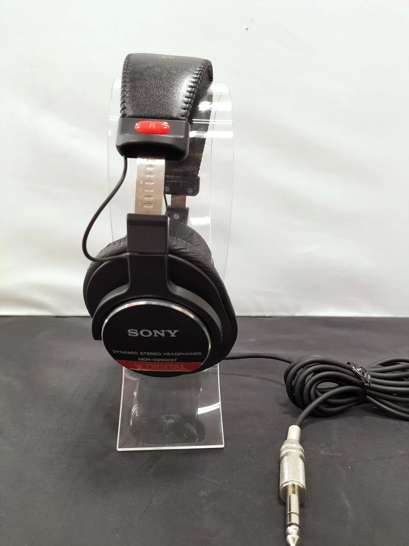 SONY Geschlossener Studio-Monitor-Kopfhörer MDR-CD900ST