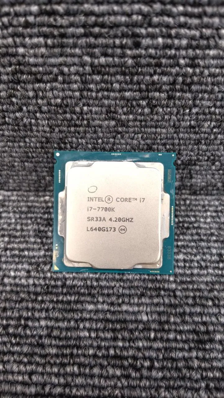 Intel CPU Core i7-7700K @ 4.20 GHz