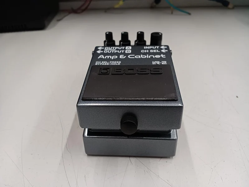 BOSS Effektpedal IR-2