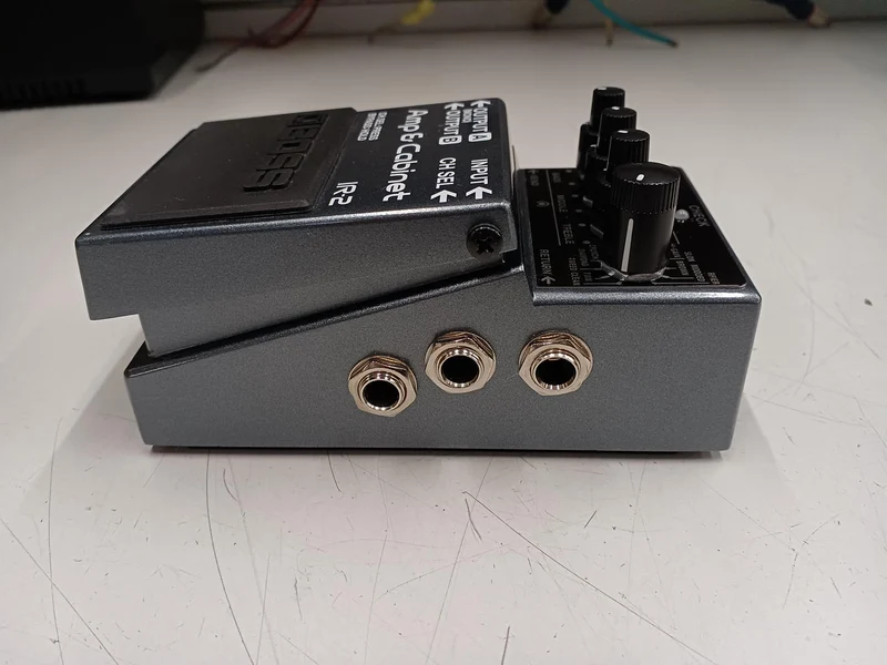 BOSS Effektpedal IR-2