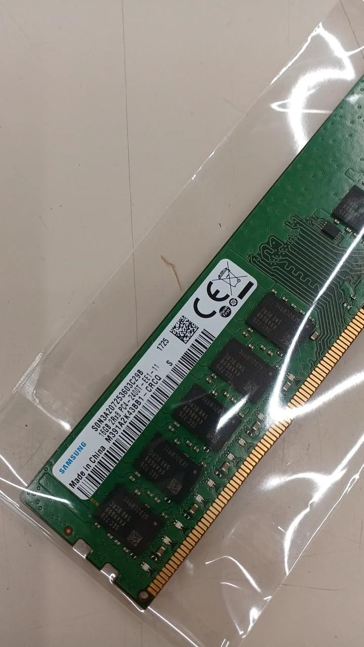SAMSUNG Desktop-Speicher (DDR4 16 GB) M391A2K43BB1-CRCQ