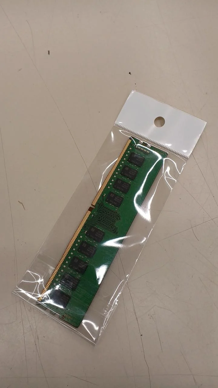 SAMSUNG Desktop-Speicher (DDR4 16 GB) M391A2K43BB1-CRCQ