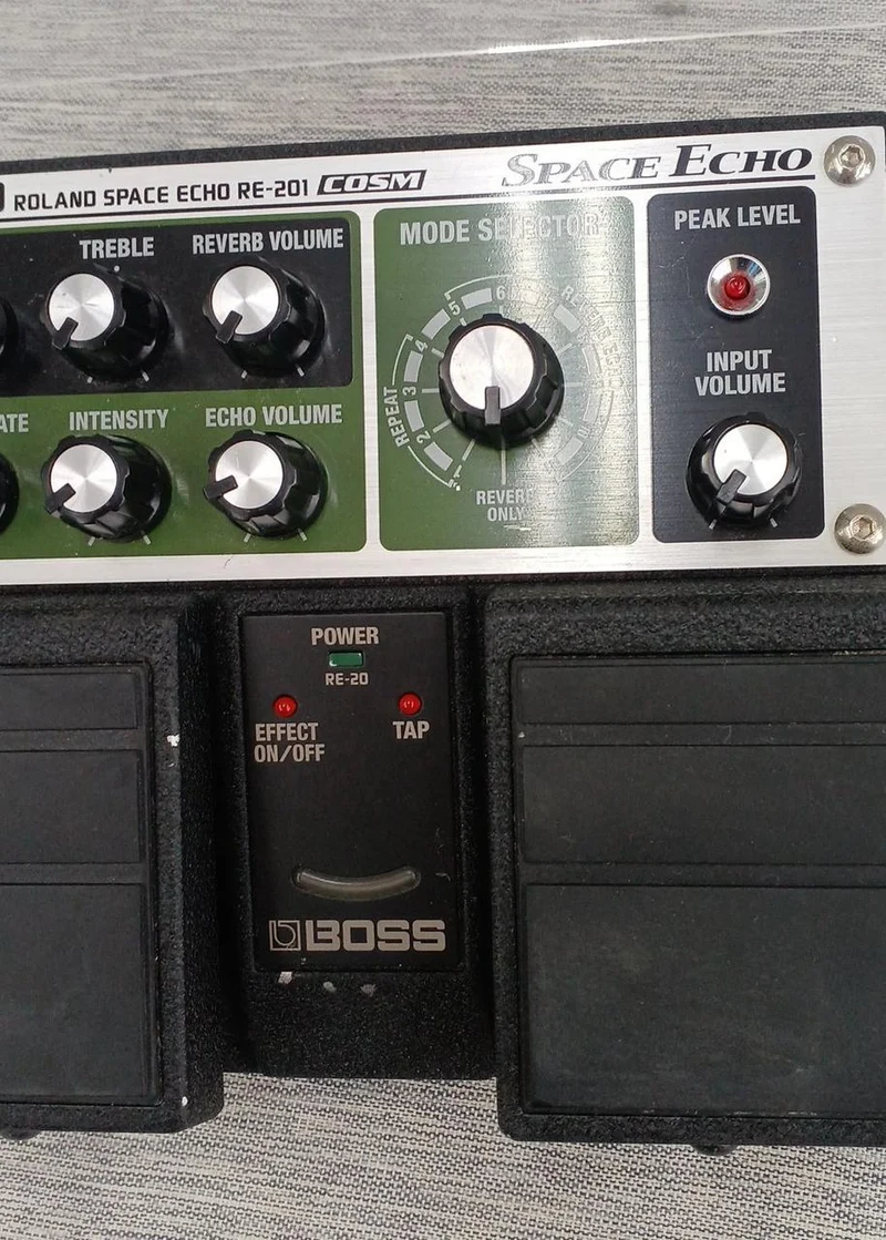 BOSS Space Echo RE-20