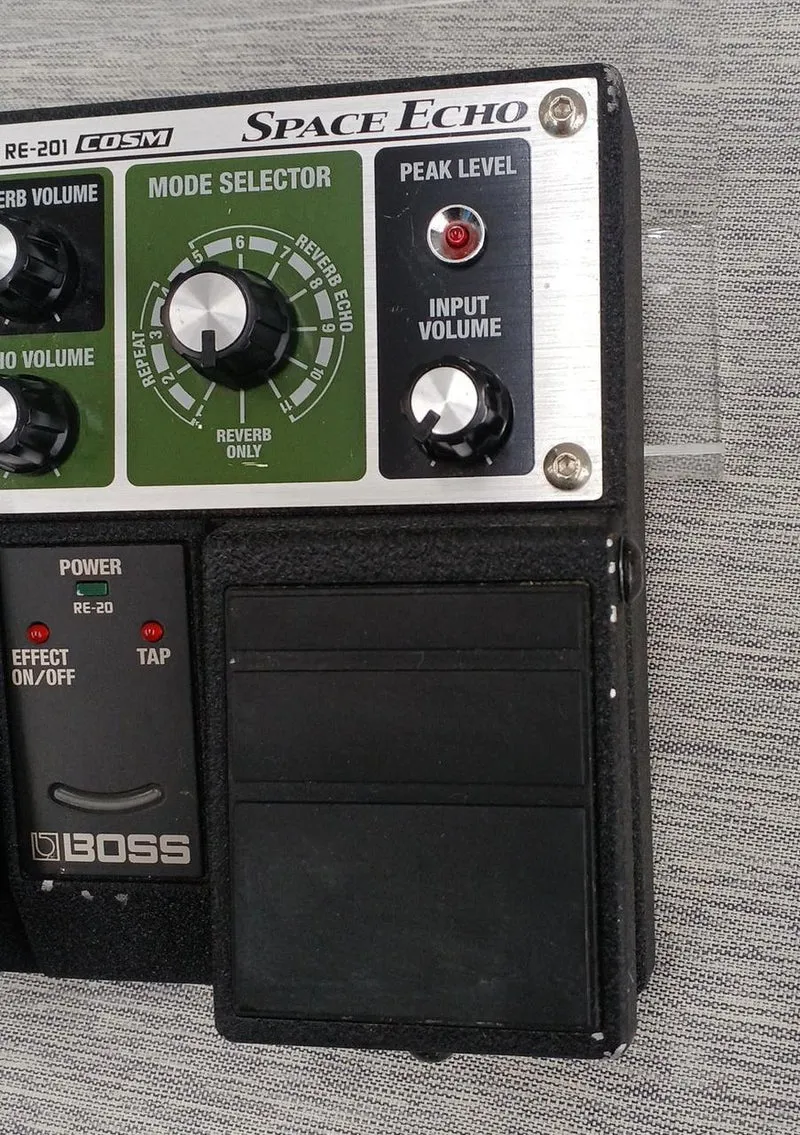 BOSS Space Echo RE-20