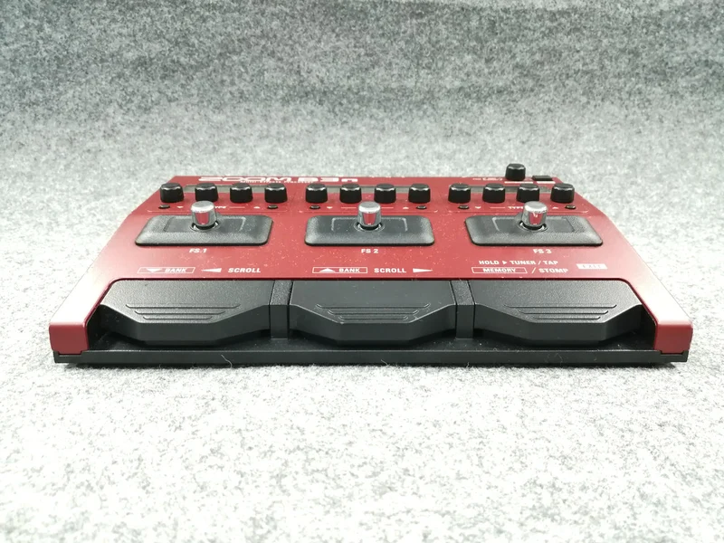 ZOOM Multi-Effektpedal B3N