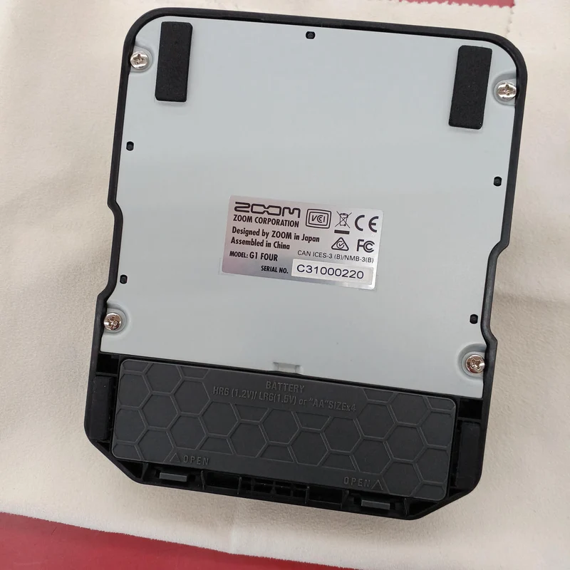 ZOOM Multi-Effekte G1 FOUR