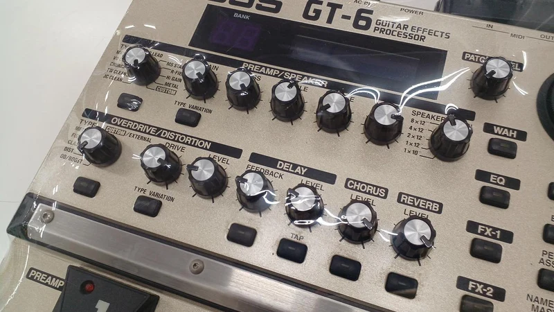 BOSS Multi-Effektgerät GT-6