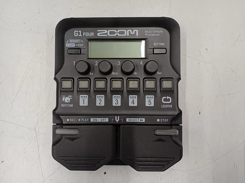 ZOOM Multi-Effekte G1 FOUR