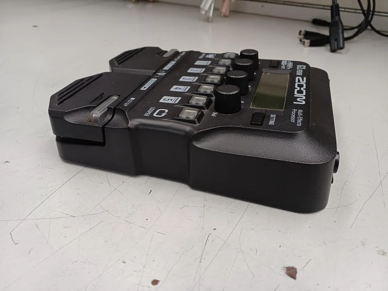 ZOOM Multi-Effekte G1 FOUR