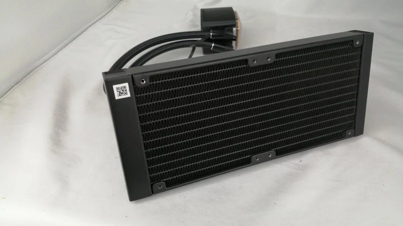 EKWB Wassergekühlter CPU-Kühler EK-NUCLEUS AIO CR240 DARK