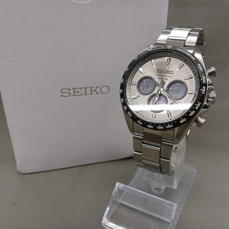 SEIKO Solar Chronograph V175-00A0