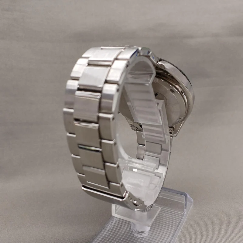 SEIKO Solar Chronograph V175-00A0