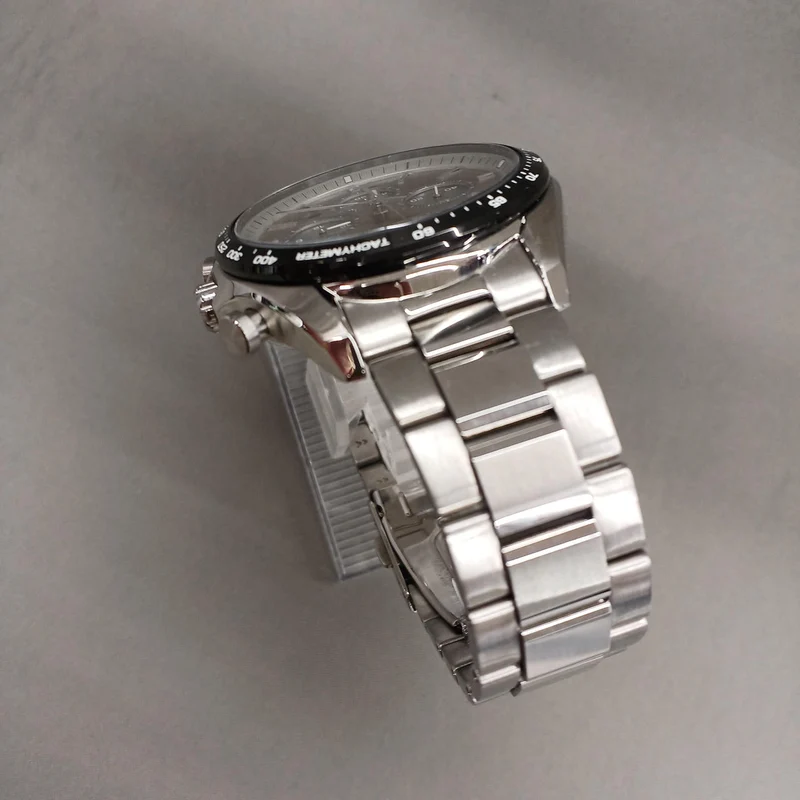 SEIKO Solar Chronograph V175-00A0