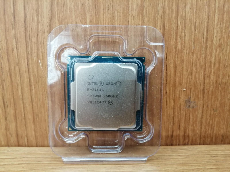 Intel Xeon E-2144G CPU