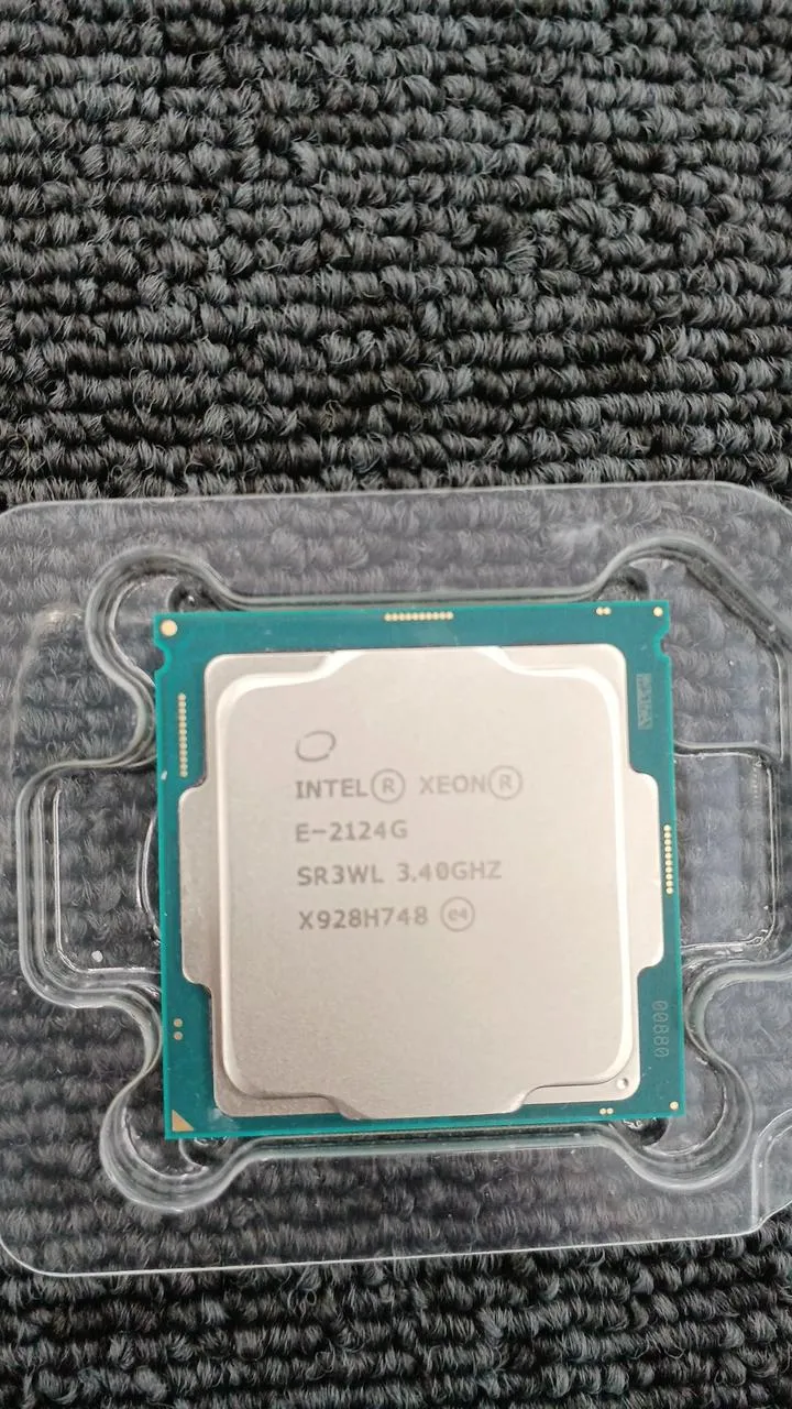 Intel Xeon E-2124G CPU