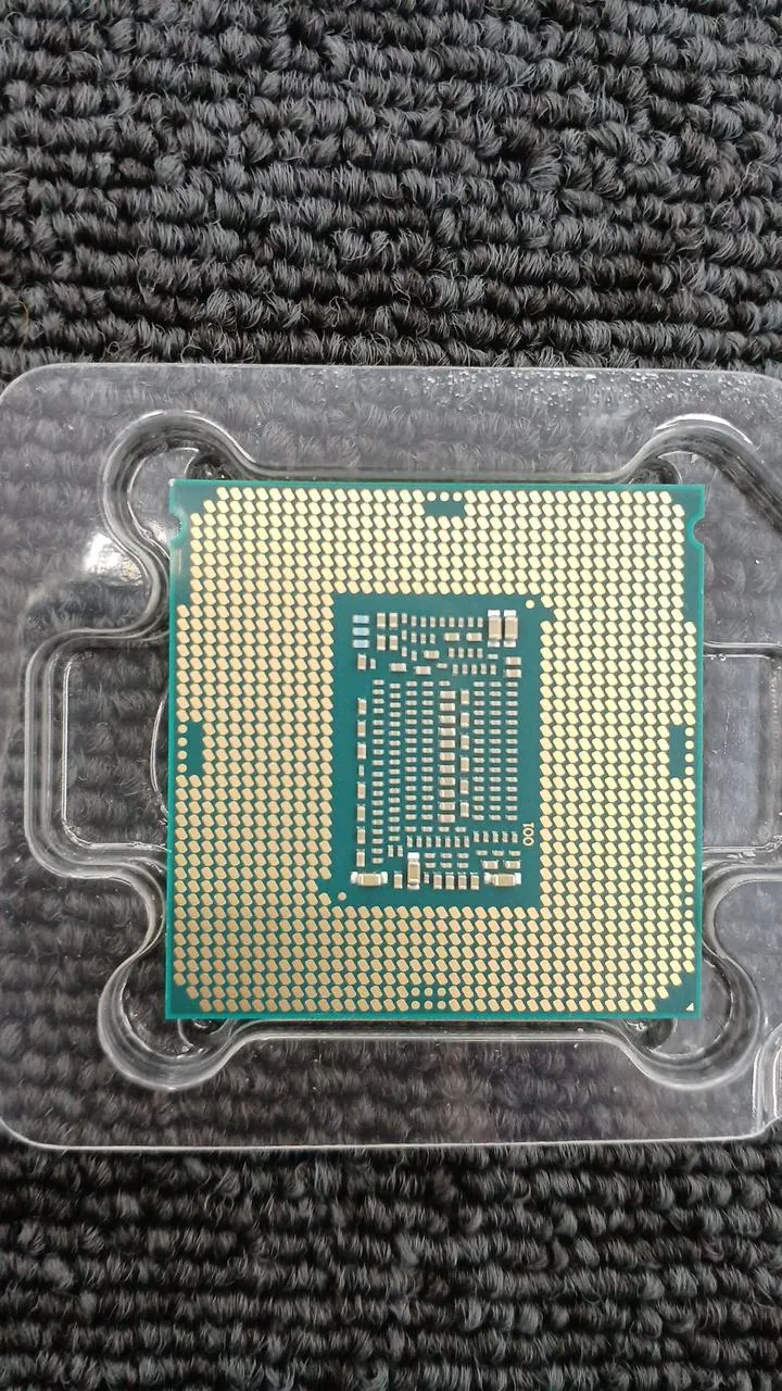 Intel Xeon E-2124G CPU