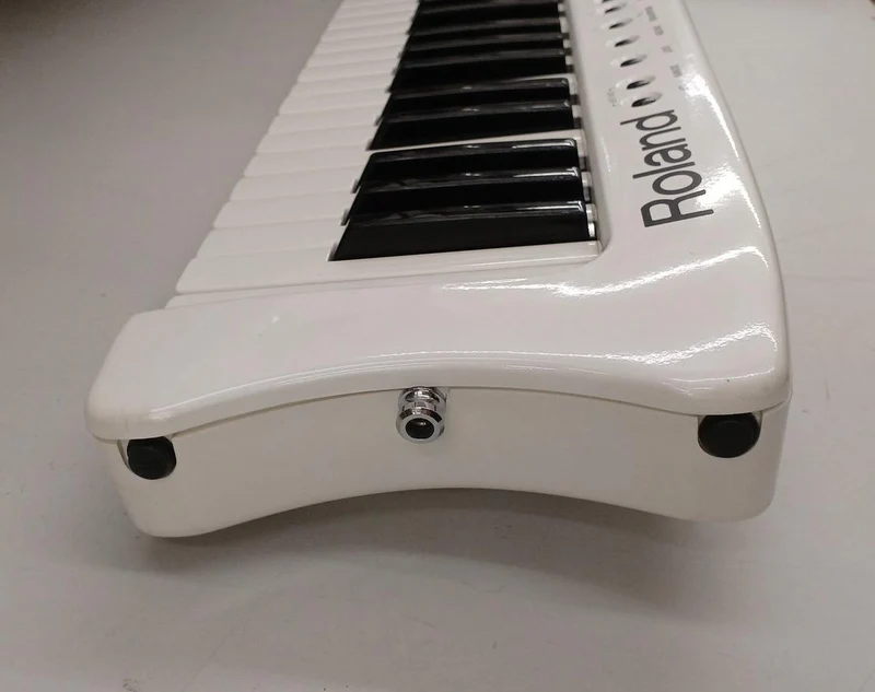 ROLAND MIDI-Keyboard AX-7
