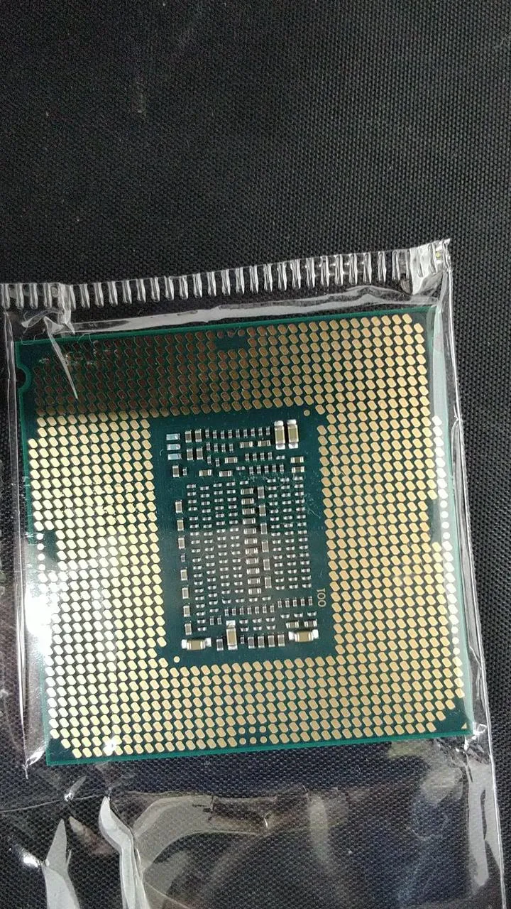 Intel CPU i7-8700K SR3QR