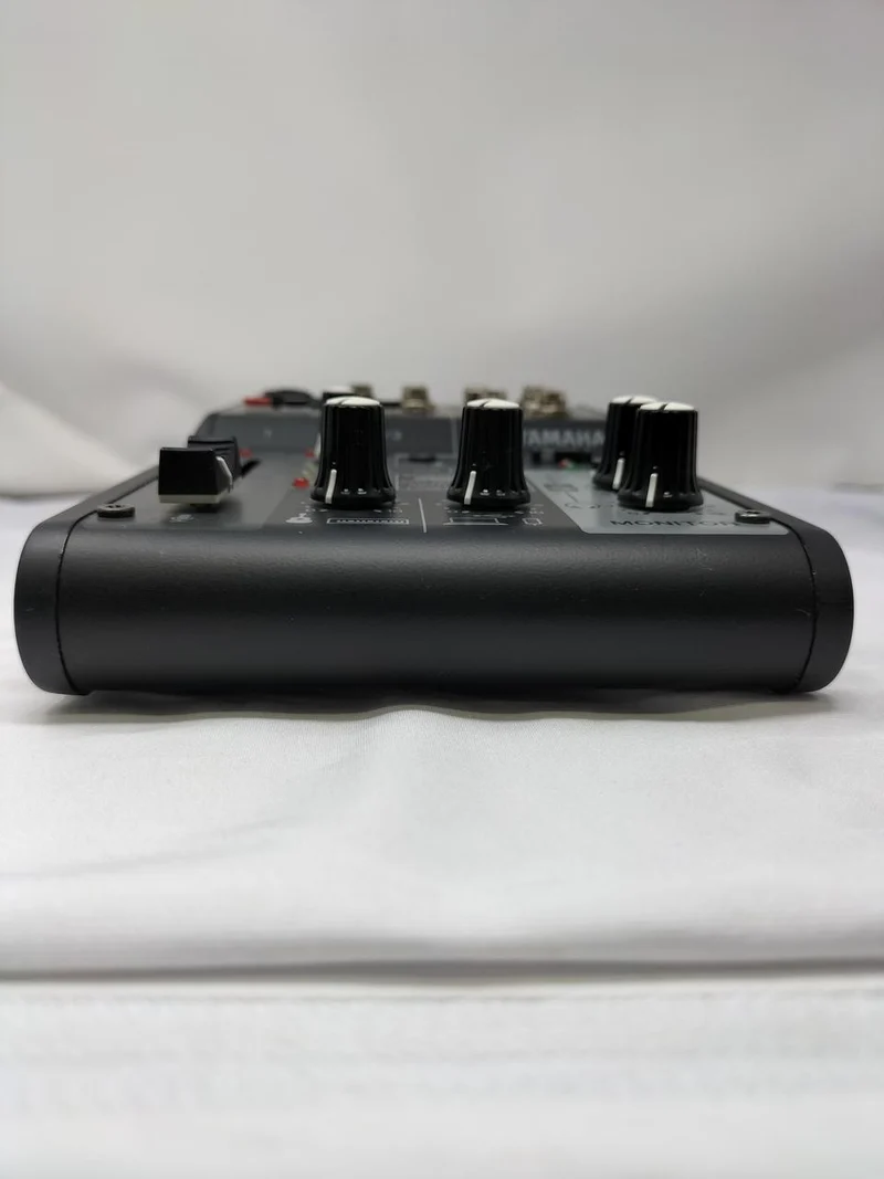 YAMAHA Live-Streaming-Mixer AG03MK2