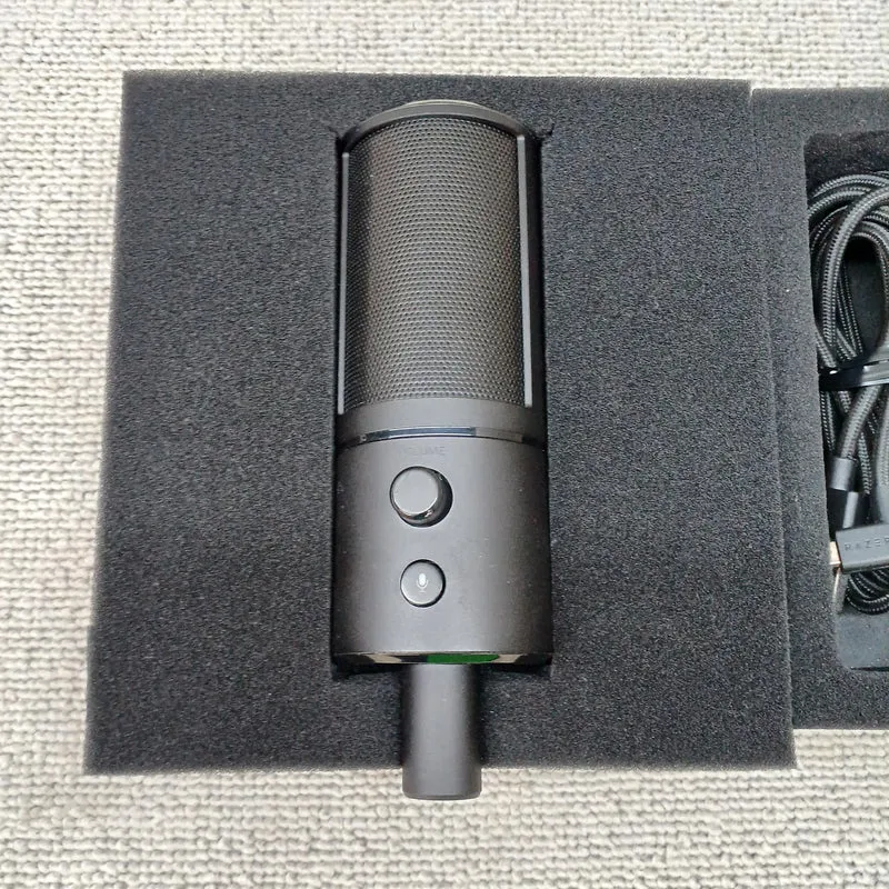 RAZER Mikrofon SEIREN X RZ19-022901