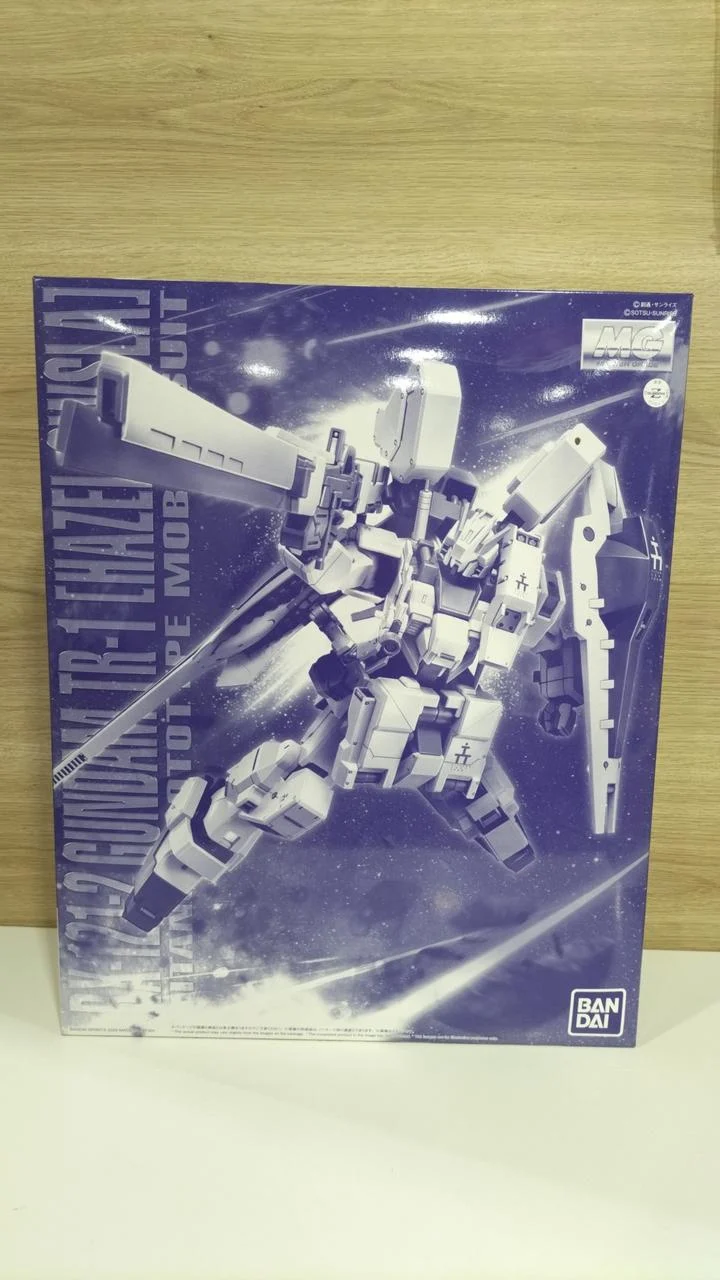 BANDAI 1/100 MG Gundam TR-1 Hazel Ausra Gundam TR-1
