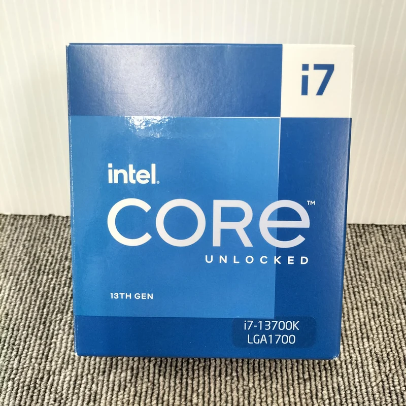 Intel [16 Kerne, 24 Threads] Intel i7-13700K Core i7-13700K