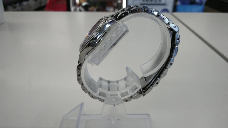 SEIKO Quartz 3F81-0A10
