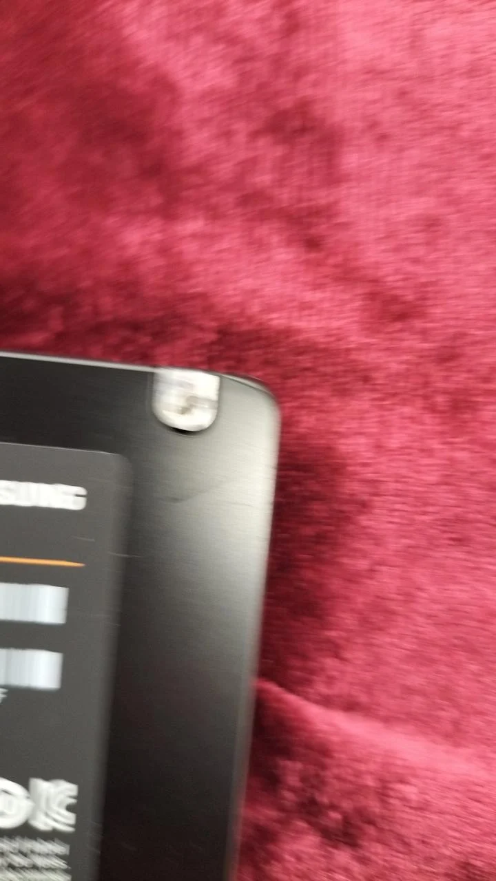 SAMSUNG SSD 4 TB MZH76E4T0