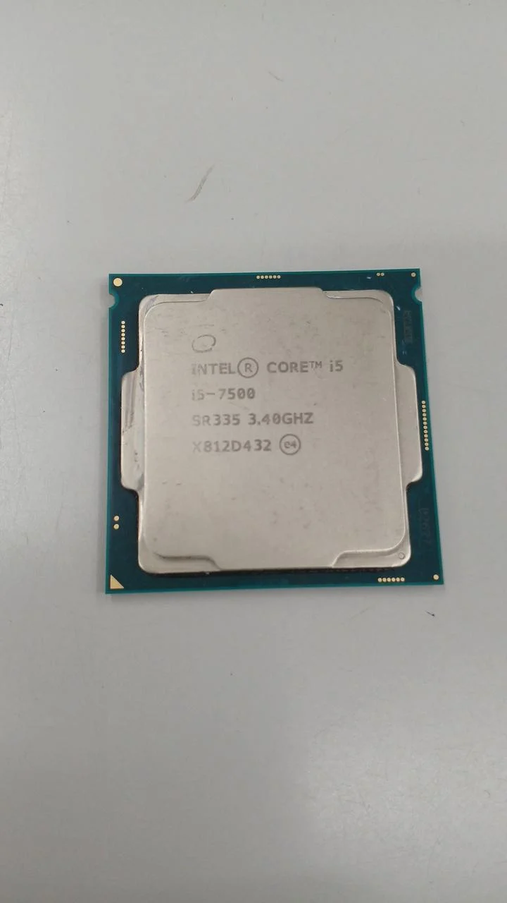 Intel-Set mit 4 CPUs, Core i5-7500 @ 3.40 GHz