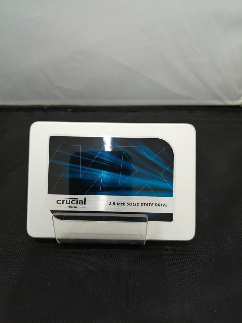 CRUCIAL SSD 2.5 Zoll (525 GB) CT525MX300SSD1