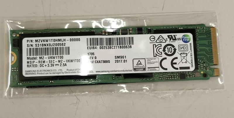 SAMSUNG SSD MZ-VKW1T00