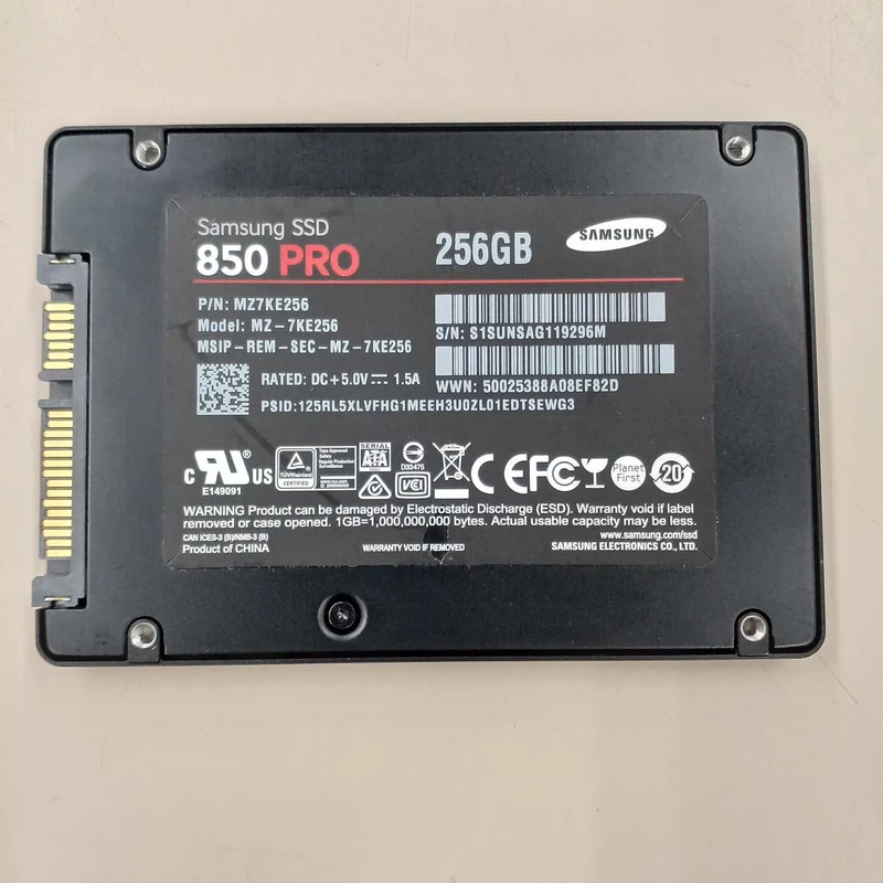 SAMSUNG SSD MZ7KE256