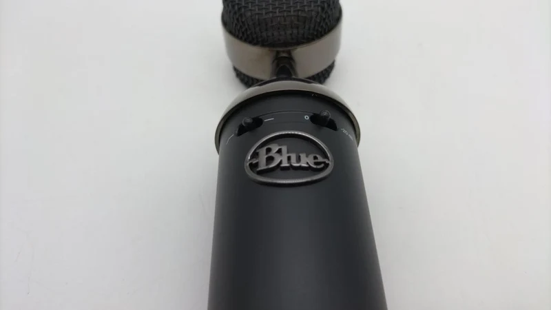 BLUE Kondensatormikrofon BLACKOUT SPARK SL