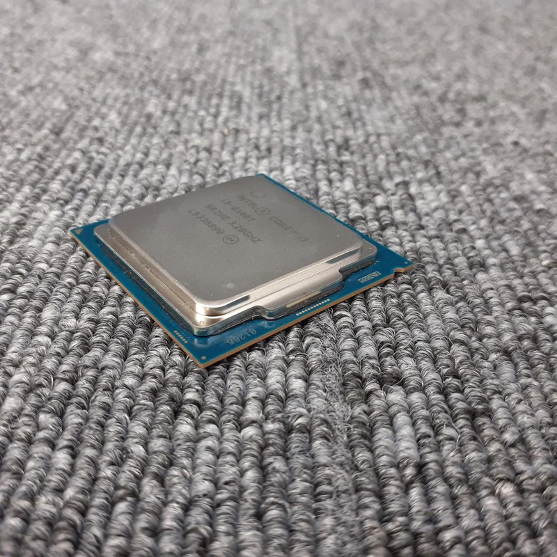 INTEL/LGA1151 SR2HE/CORE I3-6100T SR2HE