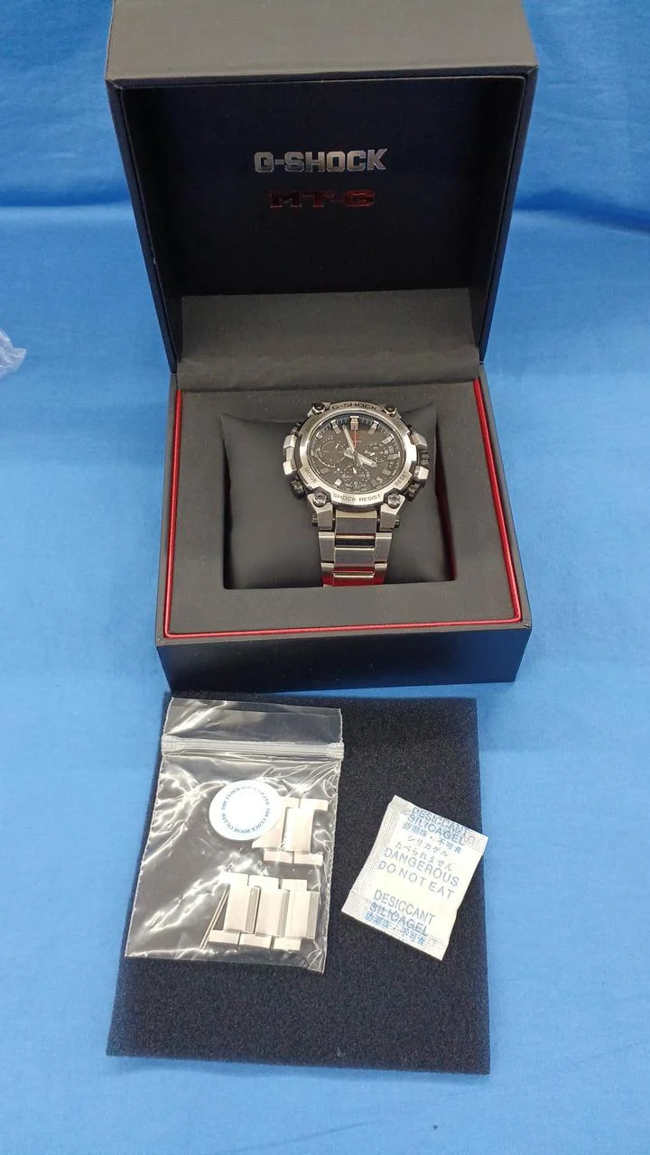CASIO Solar-Funkarmbanduhr MTG-B3000D-1AJF