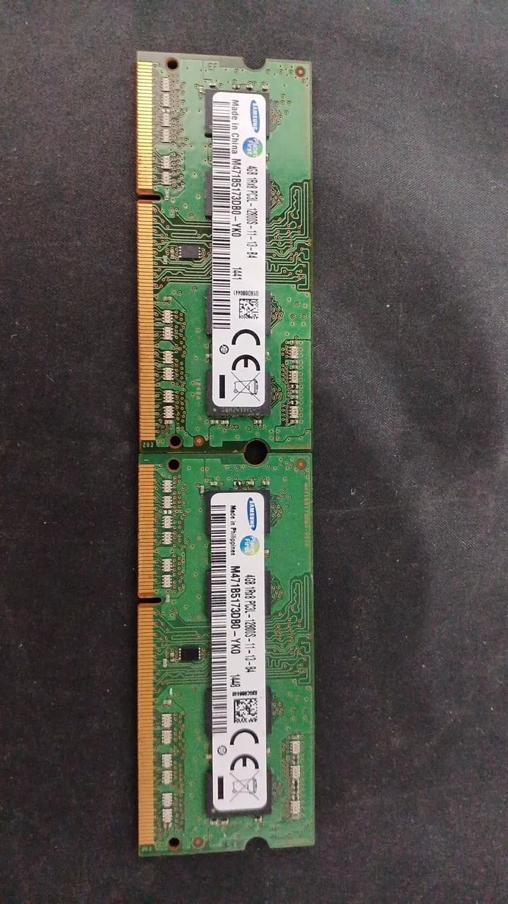SAMSUNG DDR3 Laptop-Speicher 4 GB 11 Discs DDR3 PC3L-12800S