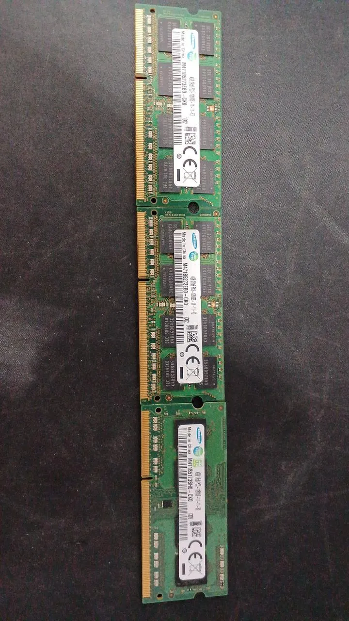 SAMSUNG DDR3 Laptop-Speicher 4 GB 11 Discs DDR3 PC3L-12800S
