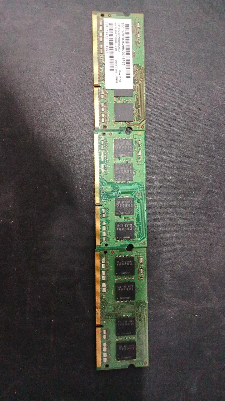 SAMSUNG DDR3 Laptop-Speicher 4 GB 11 Discs DDR3 PC3L-12800S