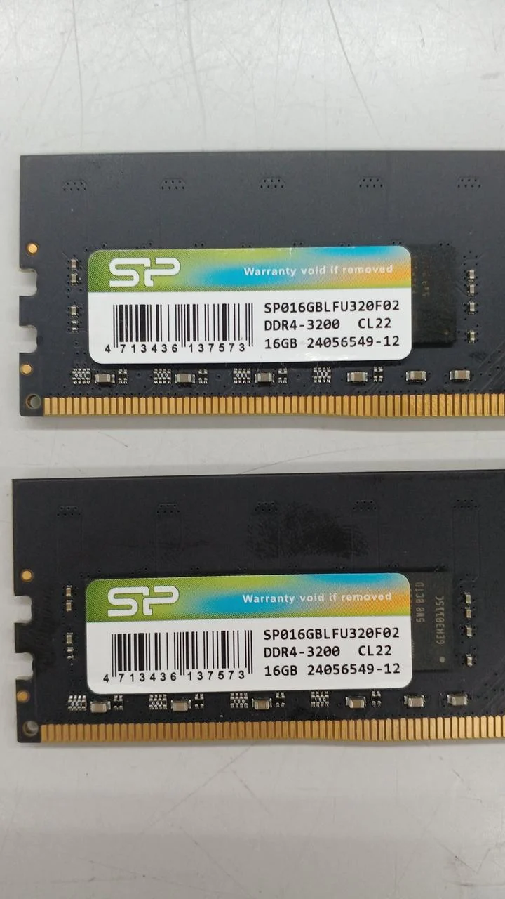 SILICON POWER Desktop-Speicher SP016GBLFU320F02