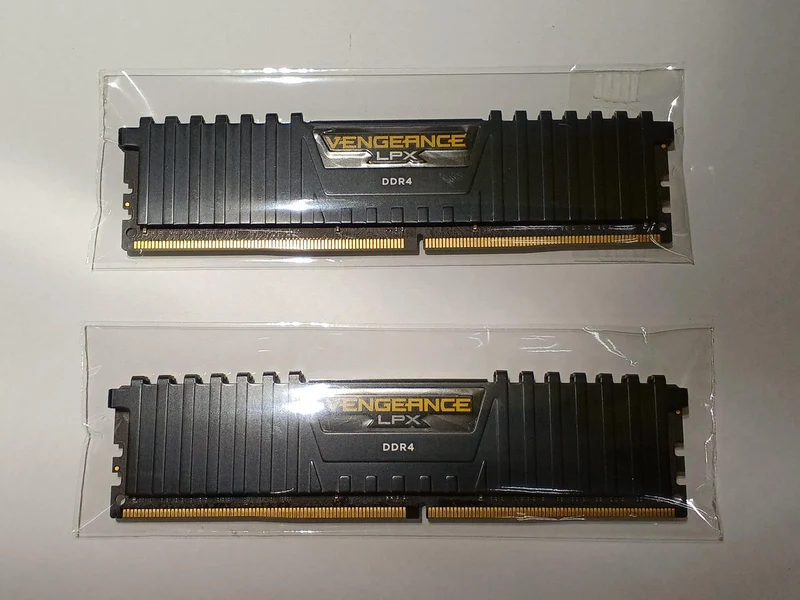 CORSAIR PC-Speicher (Paar) CMK16GX4M2A2133C13