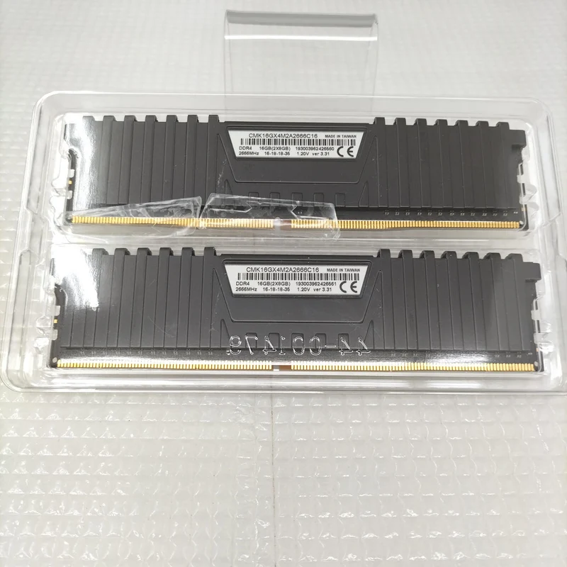 CORSAIR Speicher CMK16GX4M2A2666C16