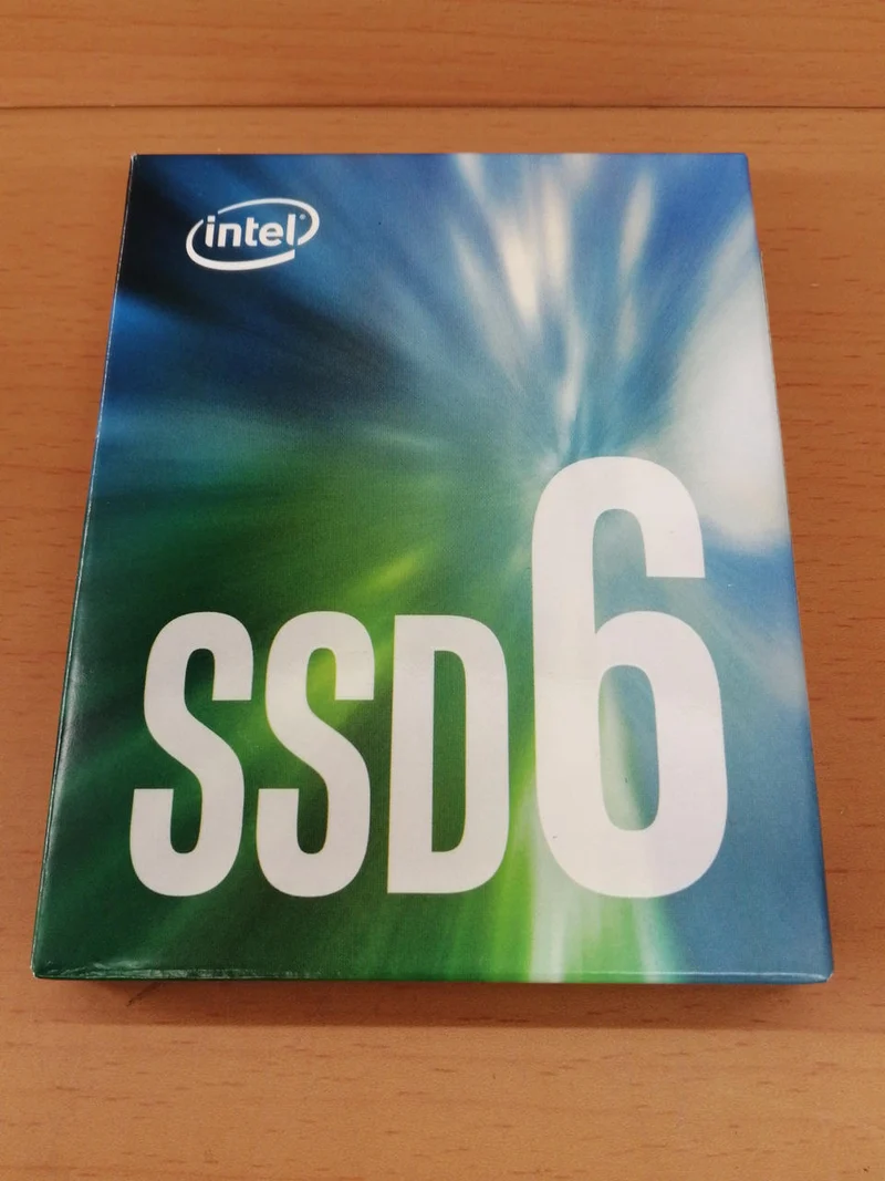 Intel SSD 1024 GB