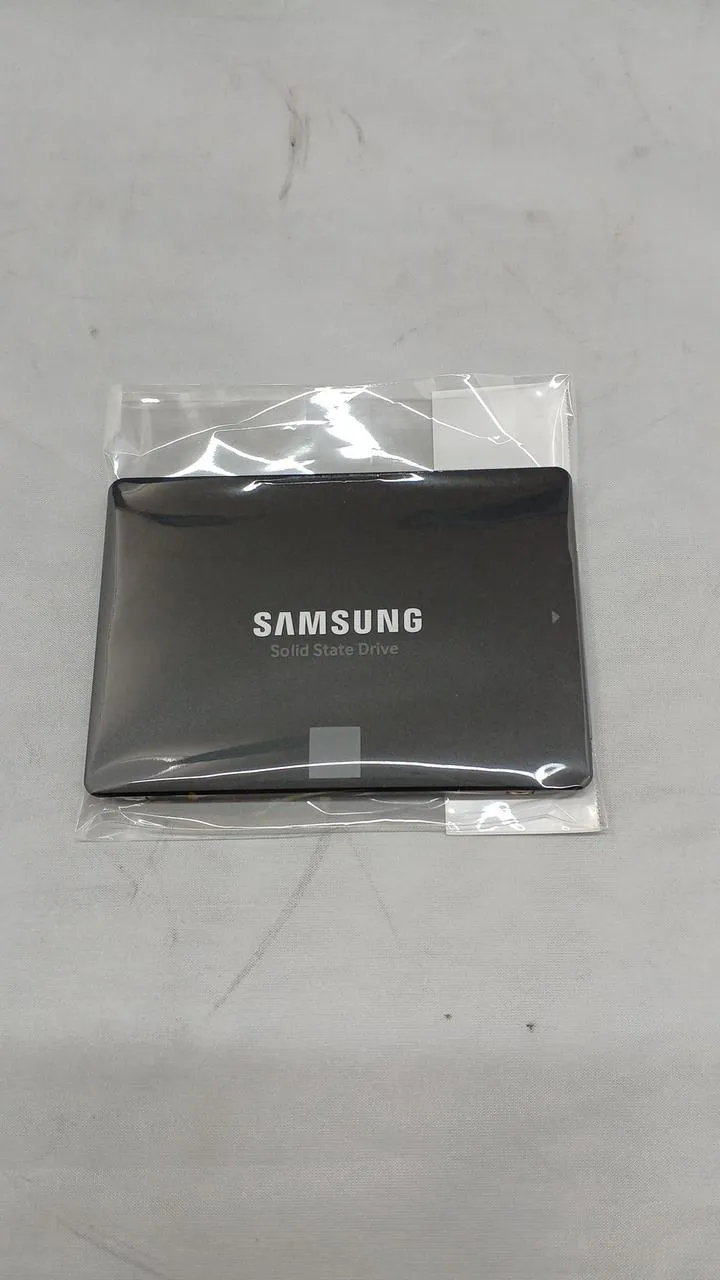 SAMSUNG 2.5-Zoll SSD 500 GB MZ-77E500