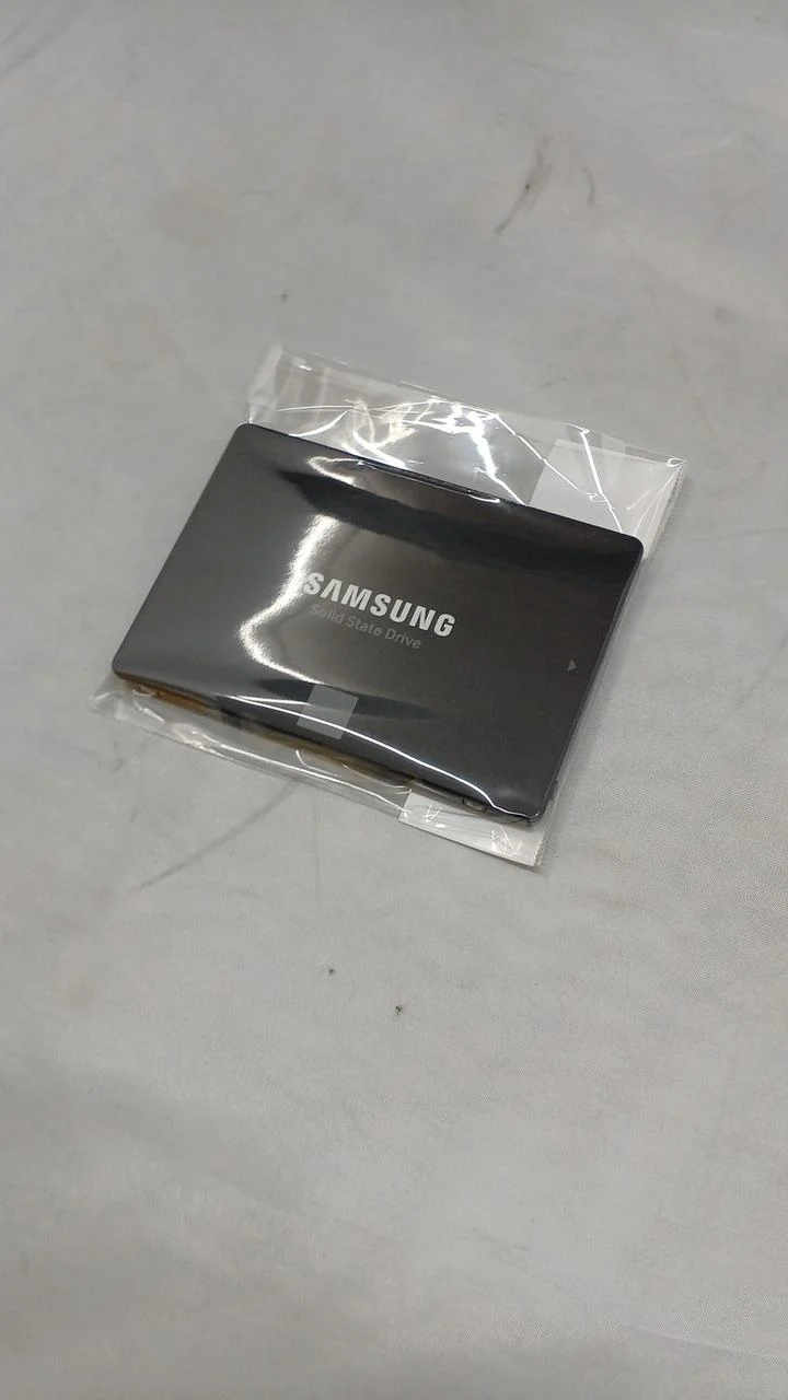 SAMSUNG 2.5-Zoll SSD 500 GB MZ-77E500