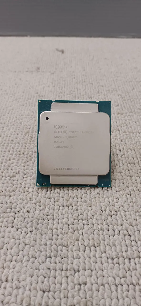 Intel CPU i7-5820K