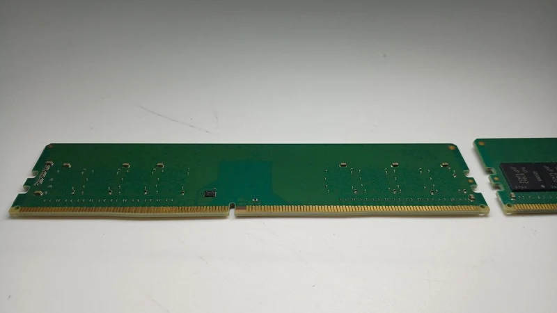CRUCIAL Memory CT8G4DFS832A