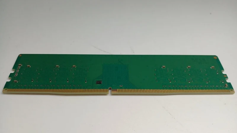 CRUCIAL Memory CT8G4FS832A