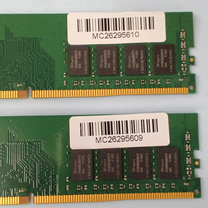 ADATA DDR4 PC-Speicher 16 GB (8 GB × 2) AO2P24HC8T1-BTBS