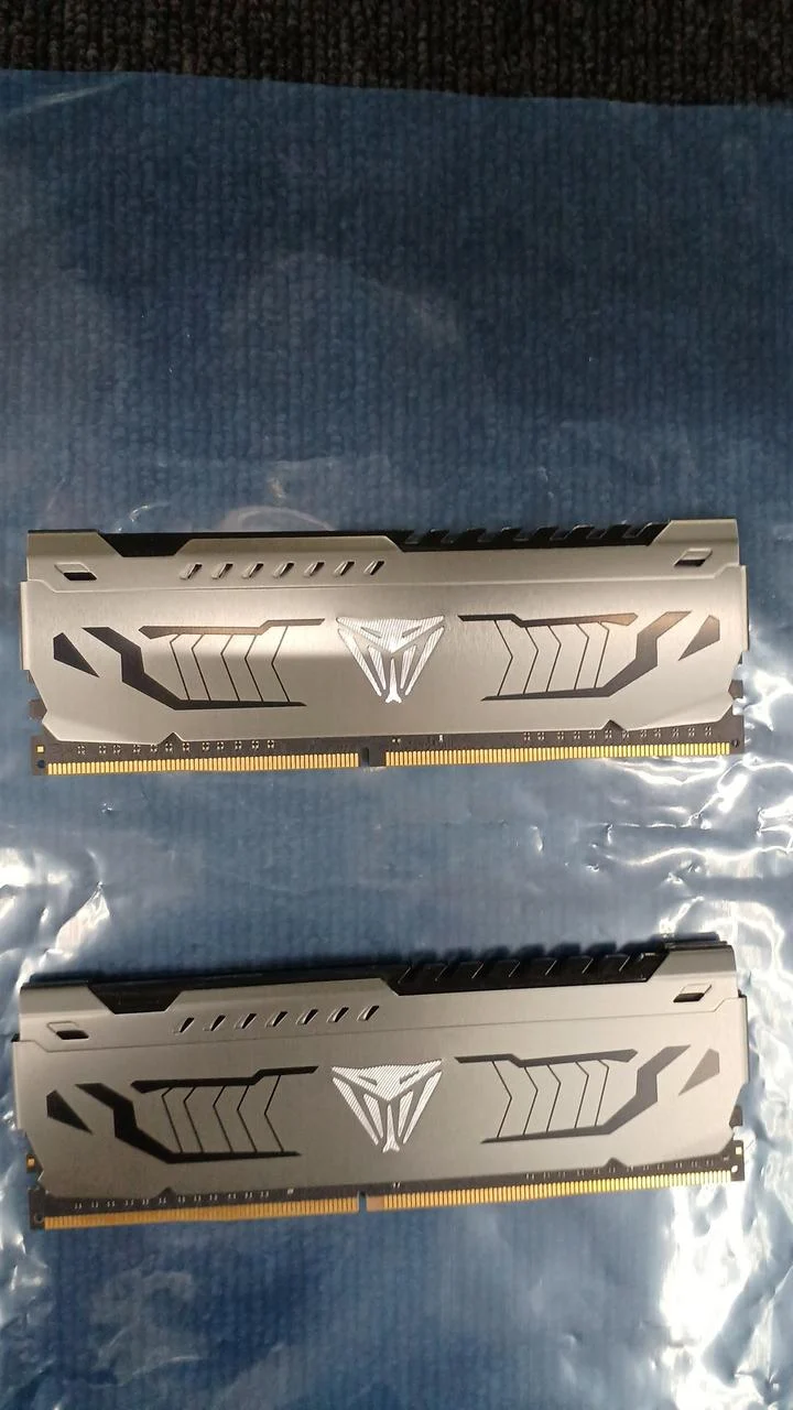 PATRIOT DDR4 Desktop-Speicher PVS416G413C9K