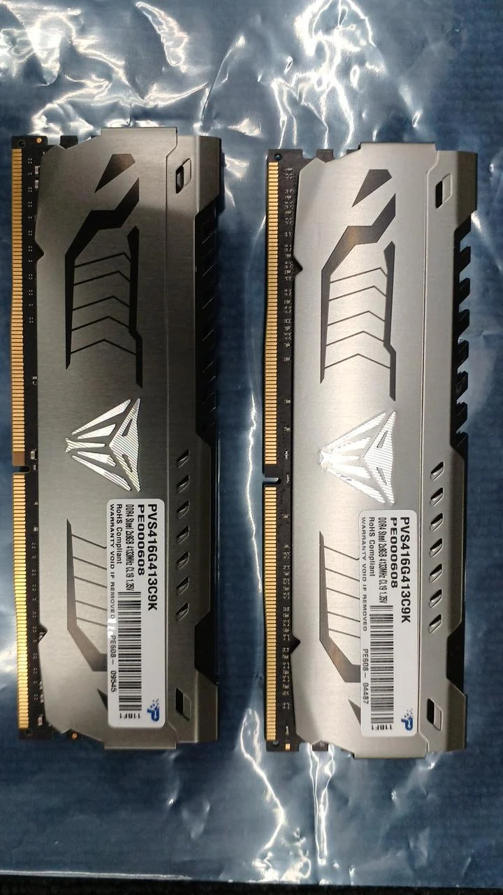 PATRIOT DDR4 Desktop-Speicher PVS416G413C9K